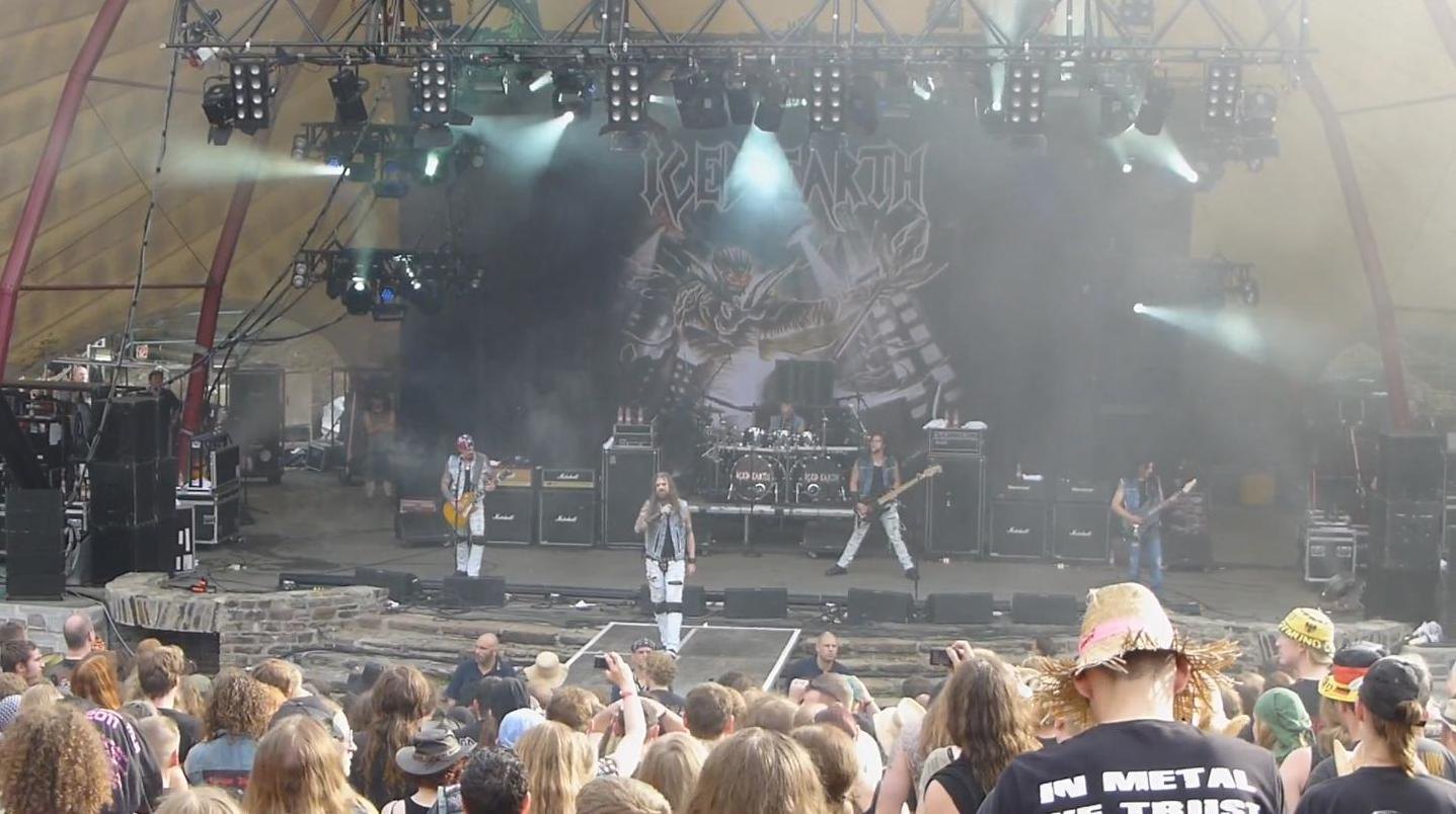 Группа Iced Earth на концерте в 2013 году